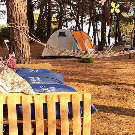 Kara Dere Park Orman Lodge *